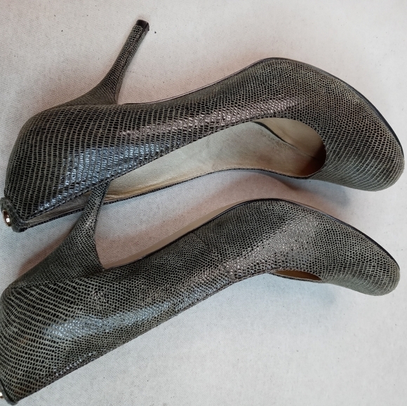 MICHAEL Michael Kors Gray Leather Women's Snake pr - Picture 3 of 12